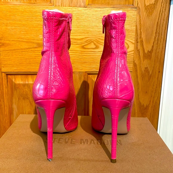 Steve Madden Barbie Hot Pink Croc Stiletto Heel Booties - Picture 7 of 11